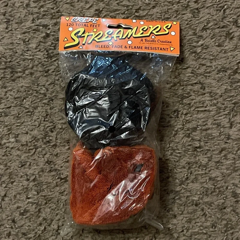 Vintage 1991 A Beistle Creation Halloween Crepe Paper Streamers Orange Black NIP